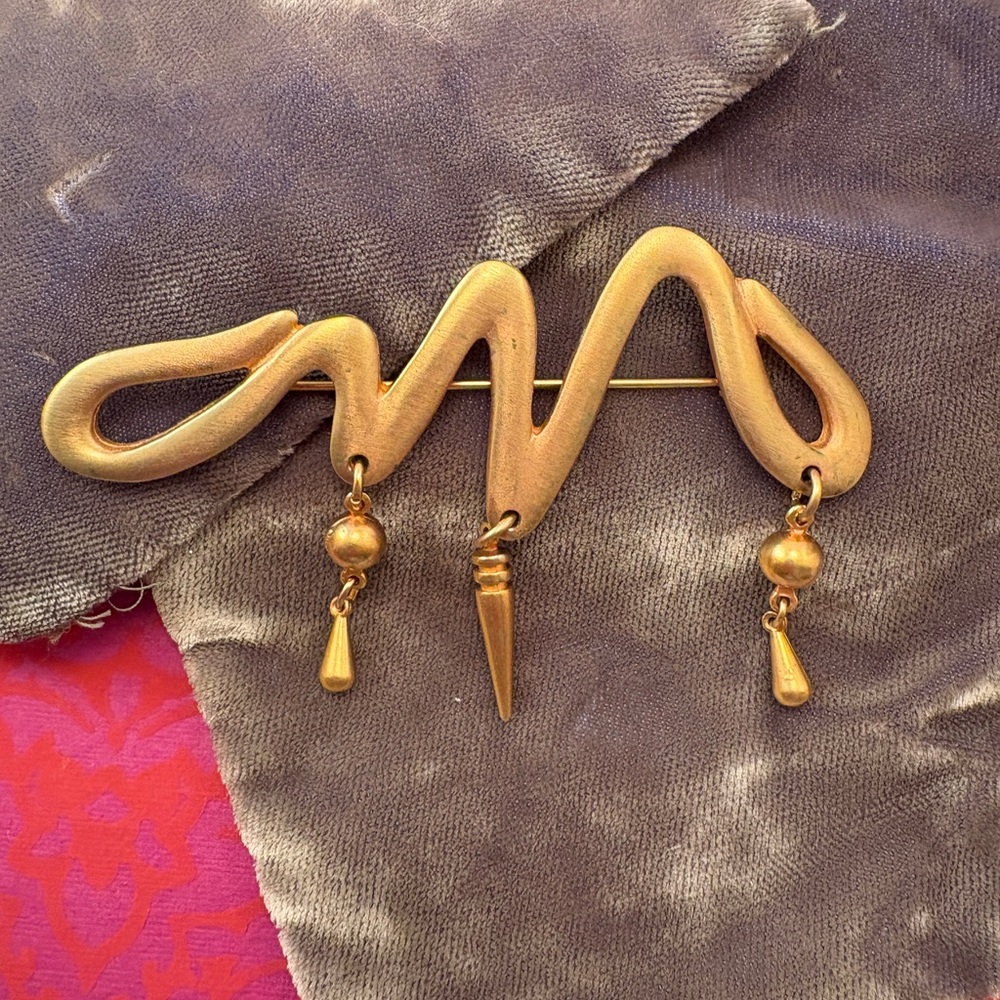 Ginny Johansson 1980’s Matt Silver Art Novo brooch pin w/ art inspired fobs.